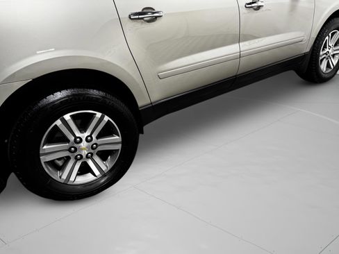 Used 2016 Chevrolet Traverse LT image 39