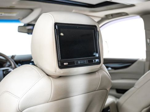 Used 2015 Cadillac Escalade Premium AWD/4WD image 43