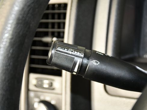 Used 2017 RAM 1500 Express w/ Express Value Package image 26