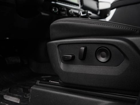 New 2026 GMC Sierra 1500 SLT w/ SLT Premium Plus Package image 16