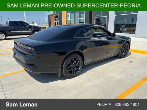 Used 2024 Dodge Charger Daytona R/T w/ Plus Group AWD/4WD image 4