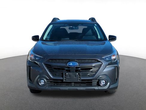 Used 2023 Subaru Outback Premium image 9