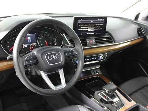 Used 2023 Audi Q5 2.0T Premium AWD/4WD image 11