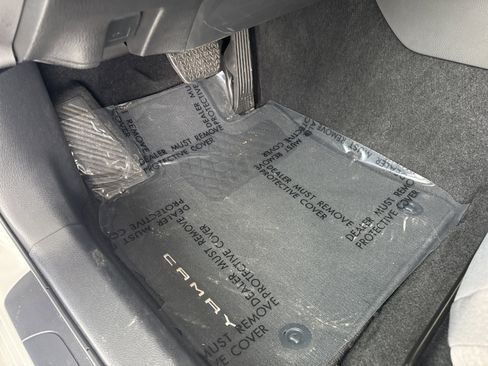 Used 2025 Toyota Camry LE image 16