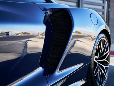 Used 2022 McLaren GT RWD image 8