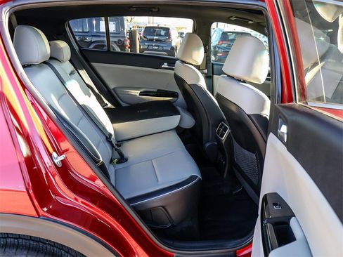 Used 2020 Kia Sportage SX image 21