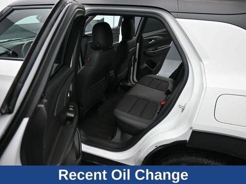Used 2023 Chevrolet TrailBlazer RS w/ Sun and Liftgate Package image 18