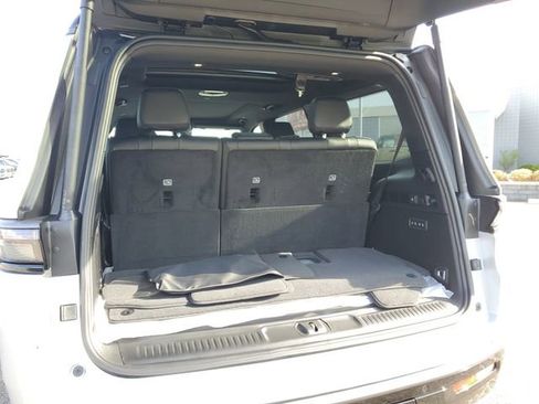 New 2026 Jeep Grand Wagoneer 4WD image 17