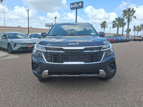 New 2026 Kia Seltos EX FWD image 2
