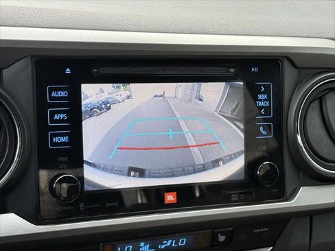 Certified 2019 Toyota Tacoma Limited AWD/4WD image 31