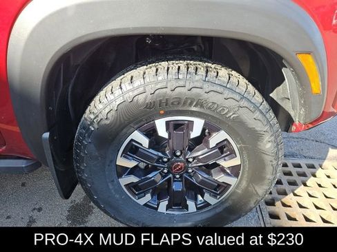 Used 2022 Nissan Frontier PRO-4X image 7