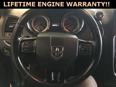 Used 2020 Dodge Grand Caravan SE image 18