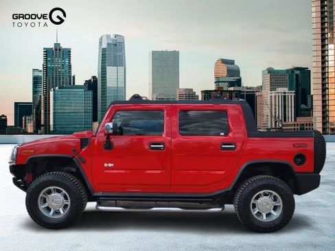 Used 2005 HUMMER H2 SUT w/ Preferred Equipment Group AWD/4WD image 2