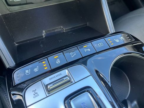 Certified 2024 Hyundai Tucson Limited image 36