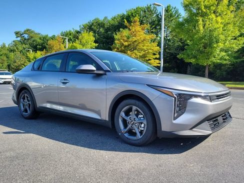 New 2026 Kia K4 FWD image 3