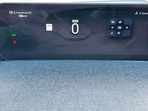 Certified 2025 Ford Expedition Active image 26