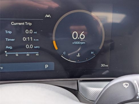 Used 2025 Hyundai Sonata SEL FWD image 30