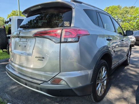 Used 2016 Toyota RAV4 Limited AWD/4WD image 4