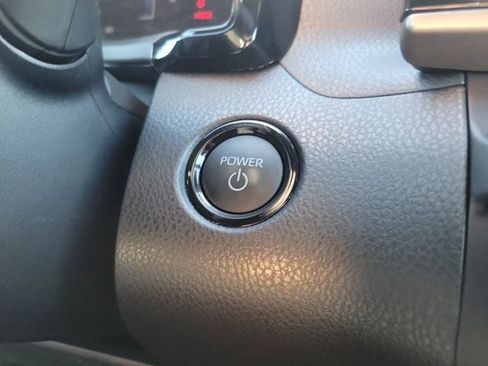 Used 2026 Toyota Camry SE FWD image 32