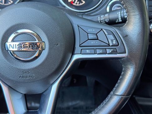 Used 2018 Nissan Rogue SL AWD/4WD image 22