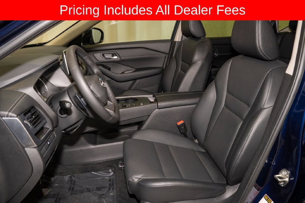 Used 2026 Nissan Rogue Dark Armor FWD image 12