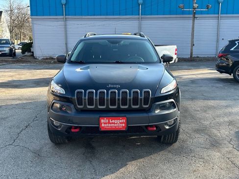 Used 2014 Jeep Cherokee Trailhawk image 3
