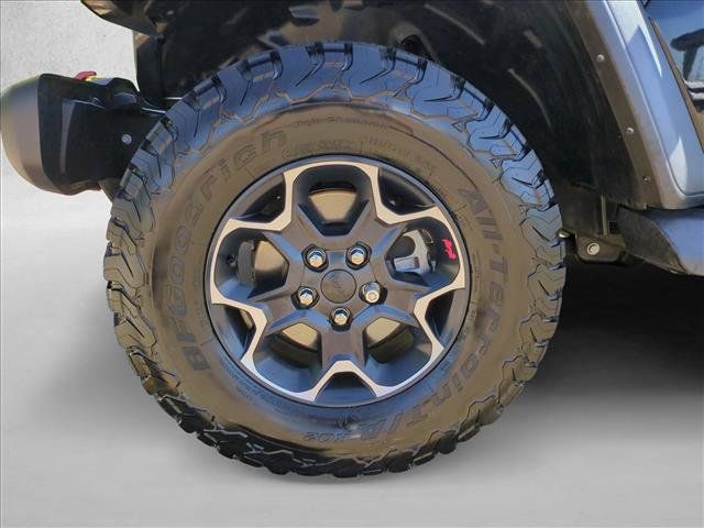 Used 2023 Jeep Wrangler Unlimited Rubicon w/ Cold Weather Group AWD/4WD image 24