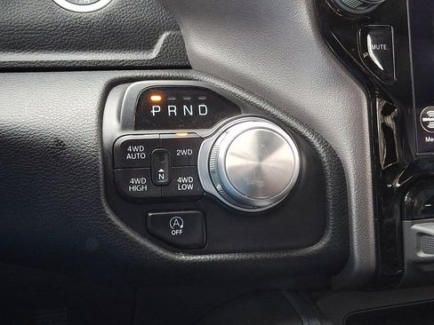 Used 2020 RAM 1500 Laramie image 25