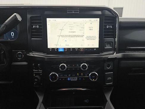 New 2025 Ford Explorer Active image 38