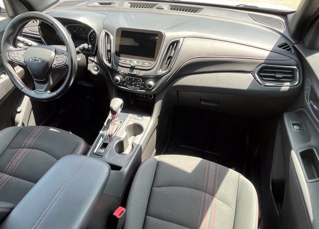 Used 2024 Chevrolet Equinox RS FWD image 17
