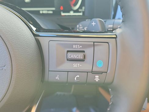 New 2025 Nissan Pathfinder Platinum image 29