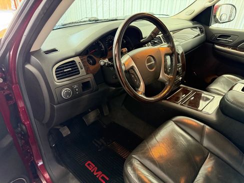 Used 2009 GMC Yukon XL Denali image 31