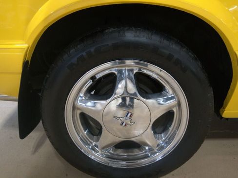 Used 1993 Ford Mustang LX image 35