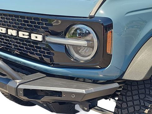 Used 2021 Ford Bronco First Edition AWD/4WD image 32
