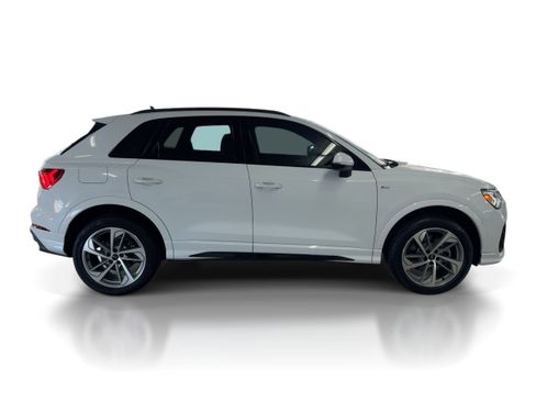 New 2025 Audi Q3 2.0T Premium image 8