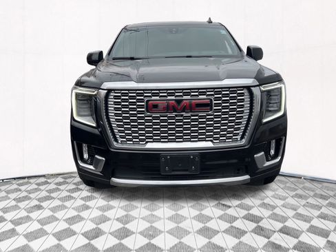Used 2021 GMC Yukon XL Denali w/ Denali Premium Package image 2