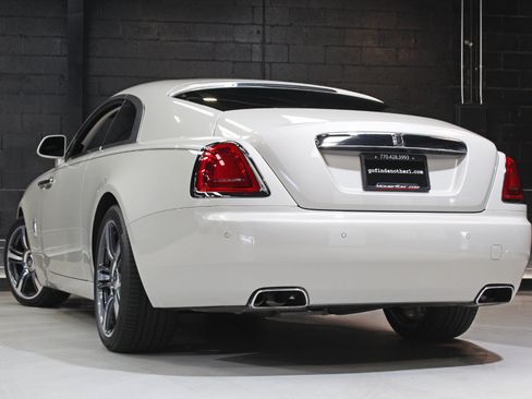 Used 2014 Rolls-Royce Wraith RWD image 13