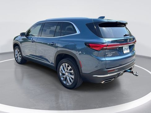 Used 2026 Buick Enclave Preferred w/ Power Package FWD image 6