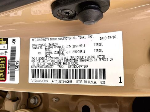 Used 2016 Toyota Tacoma TRD Off-Road w/ Towing Package image 34