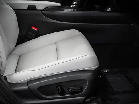 Certified 2025 Lexus UX 300h FWD image 25