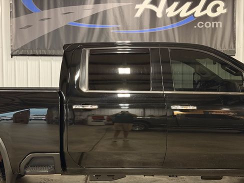 Used 2021 Chevrolet Silverado 2500 LTZ w/ LTZ Convenience Package AWD/4WD image 21