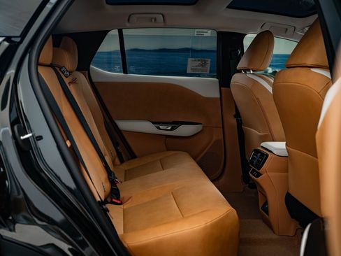 New 2026 Lexus RZ 350e 2WD image 40