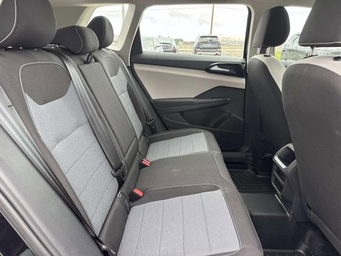 Used 2025 Volkswagen Taos S FWD image 9
