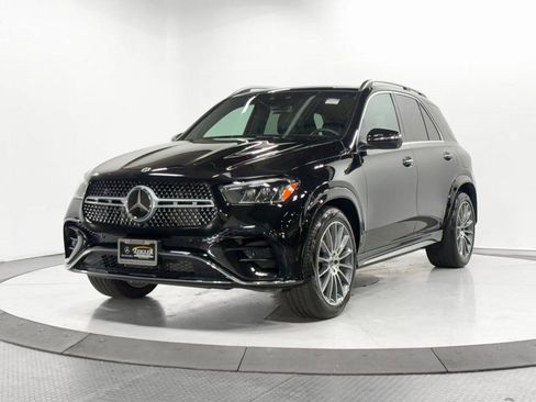 Used 2025 Mercedes-Benz GLE 450e 4MATIC image 3