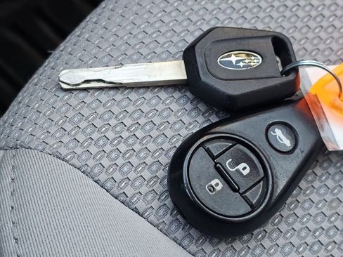 Used 2011 Subaru Forester 2.5X Premium w/ All-Weather Pkg image 33