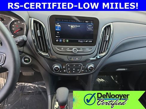 Used 2023 Chevrolet Equinox RS image 20