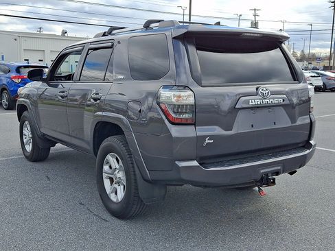 Used 2019 Toyota 4Runner SR5 image 4