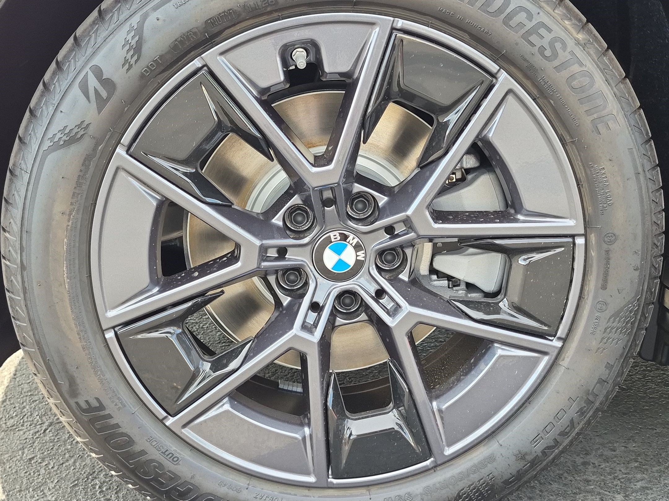 New 2026 BMW i4 eDrive40 w/ Premium Package RWD image 13