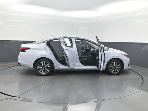 Used 2024 Nissan Versa SV FWD image 35
