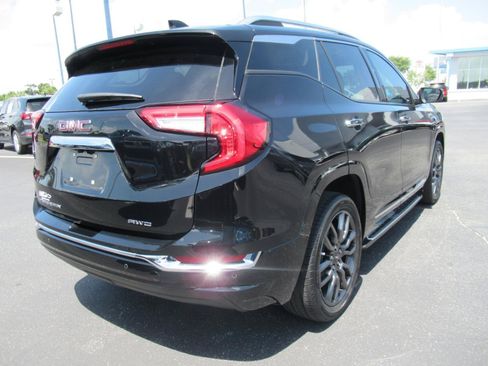 Certified 2024 GMC Terrain Denali w/ Black Diamond Edition AWD/4WD image 5